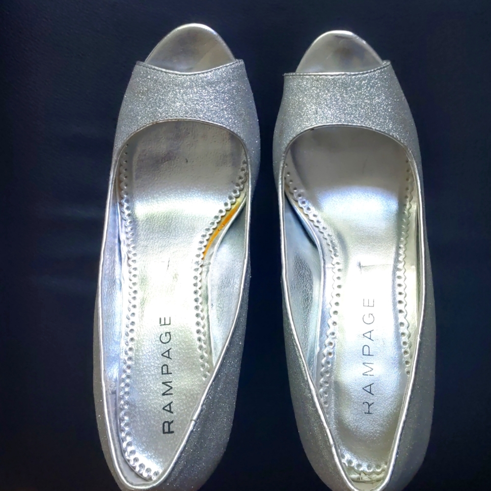 Gorgeous silver Rampage shoes
